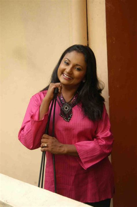 sri lankan actress damitha abeyratne