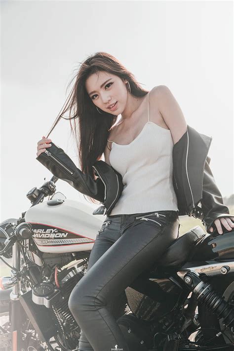 Kiki Hsieh Brunette Asian Women Model Leather Pants Women With