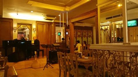 Le Amoretto Cafe And Bar Manila Restaurant Reviews And Photos Tripadvisor