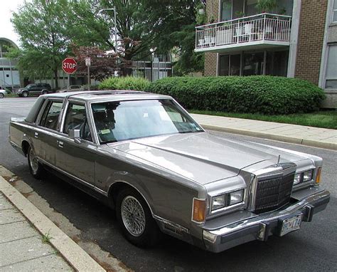 1989 Lincoln Town Car Cartier Edition One Owner 44k Miles
