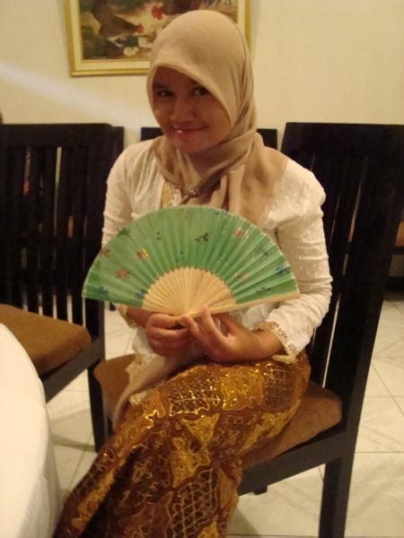 Gadis Melayu Bertudung Awek Tudung Cover Buah Dada Bulat