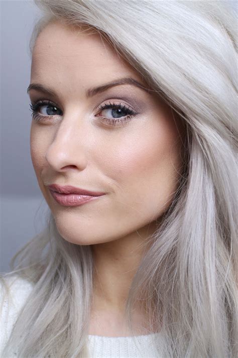 how to wear the hourglass ambient edit palette inthefrow