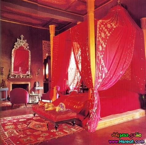 تصاميم ديكور غرف نوم هندية باللون الاحمر كلاسيك فخمة بالصور