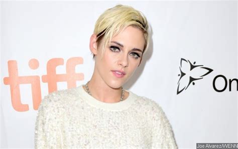 Kristen Stewart To Take On Gay Role In A Holiday Romantic