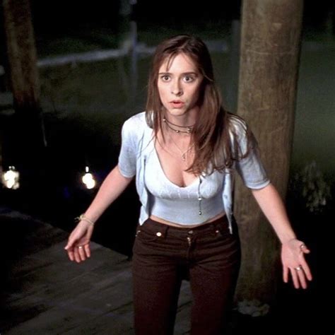 jennifer love hewitt as julie in i know what you did last summer