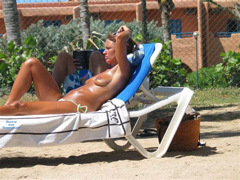Topless While Enjoying The Sun April 2014 Voyeur Web