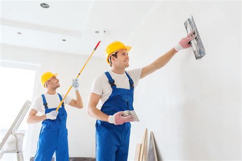 top  reasons    hire  professional painter