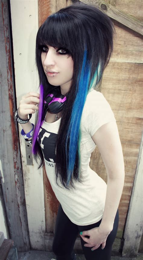 20 Emo Hairstyles For Girls Feed Inspiration