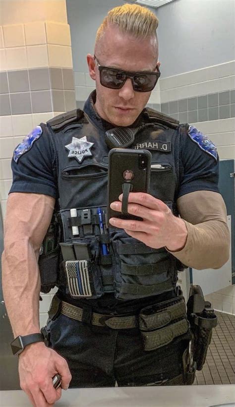 Jax S Thugs In 2020 Hot Cops Men In Uniform Cops