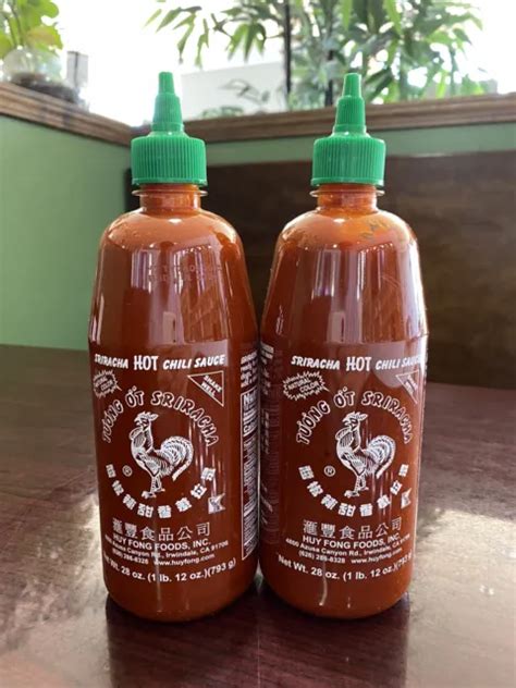 Huy Fong Sriracha Hot Chili Sauce 28 Oz Pack Of 2 In Hand 118 88