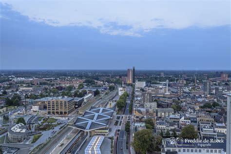 fotos skyline van tilburg gezien vanuit penthouse aan de spoorlaan