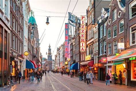 famous shopping street reguliersbreestraat  amsterdam