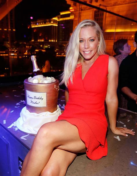 ‘kendra On Top’ Star Kendra Wilkinson Teases Restored Hope For