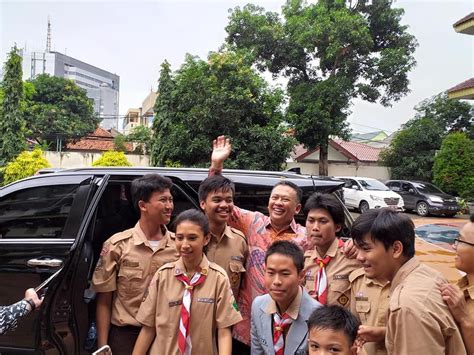 Ketua Dpr Ri Bambang Soesatyo Kembali Ke Sma 14 Jakarta Halaman 1