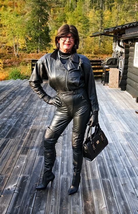 Pin By Eragon On I Want To Dress And Look Like This Leather Outfits