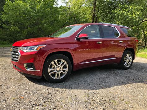 car review chevrolet traverse high country  luxurious crossover