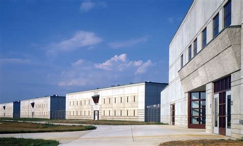 miami correctional facility elevatus architecture