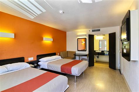 motel      renovated rooms   budget  hip la times