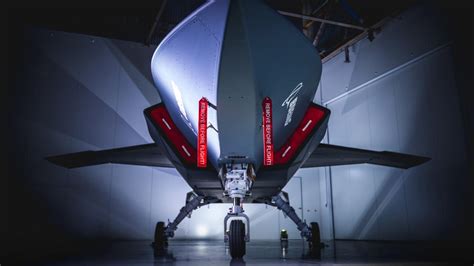 boeing unveils australian  loyal wingman combat drone