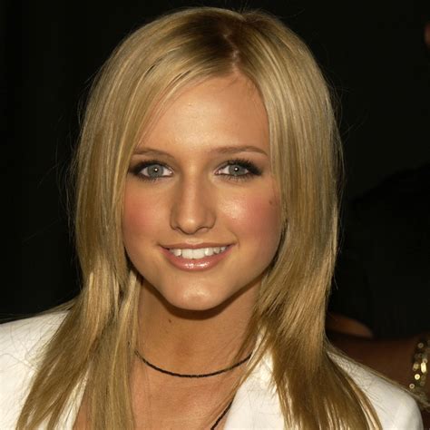 Ashlee Simpson Height Weight Age Bio Figure Net Worth And Wiki
