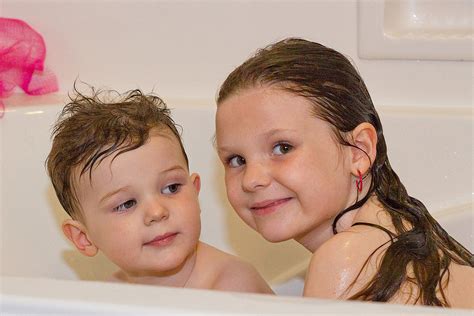 when siblings should stop bathing together popsugar moms