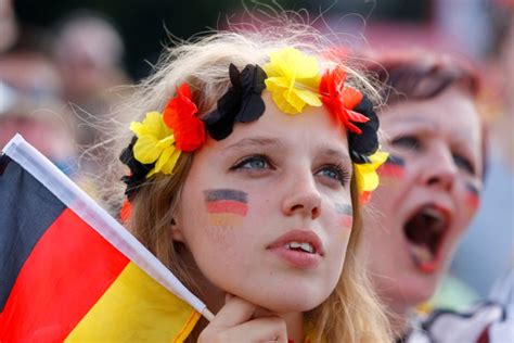 Hottest Fans World Cup 2018 Sexiest Supporters From Wc