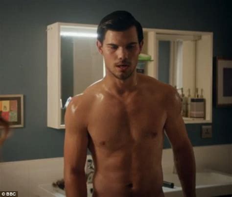 Taylor Lautner Leaves Fans Cuckoo On Twitter As He Makes His Debut On