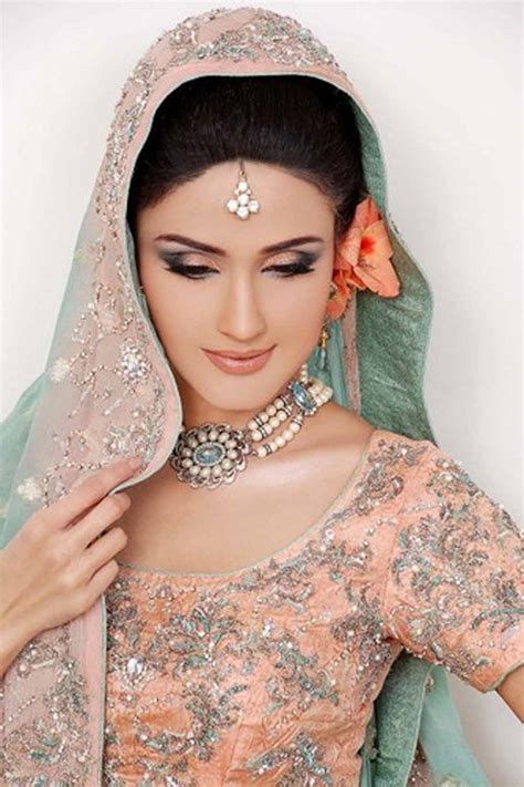 Neo Bollywood Bridal Dresses Wedding Wear Mehndi Latest