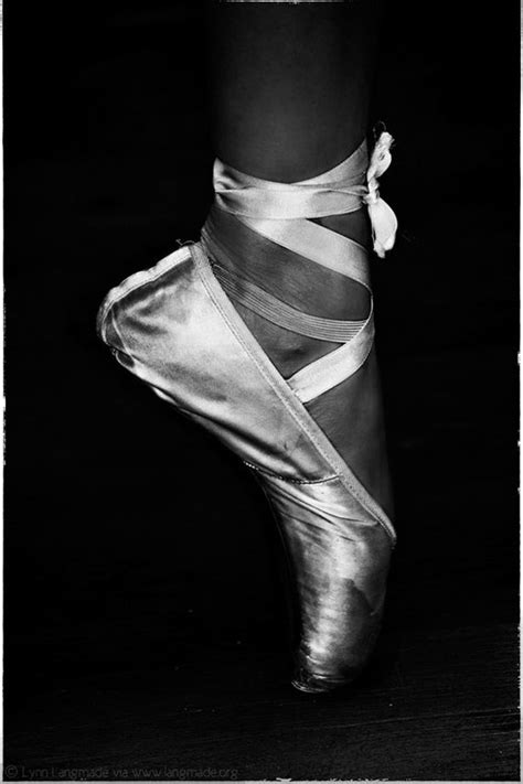 Ballet Photography Ballerina En Pointe Black And White