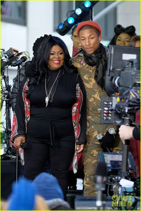 Video Gospel Singer Kim Burrell Says Gay People Are Perverted In A