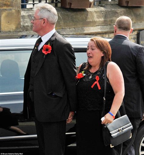 lee rigby s son 2 arrives at funeral wearing my daddy my hero t shirt tribute daily mail