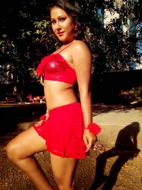 Priyanka Pandit Bhojpuri Actress Biography Phone Number Contact Address