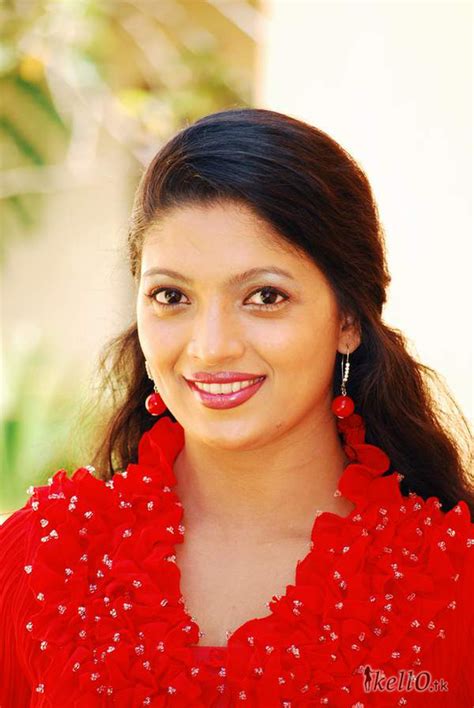 Sri Lanka Actress Thanuja Sri Lankan Hot Actress Picture Gallery