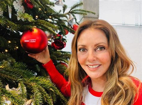 carol vorderman shows off famous curves in skintight jeans and thigh