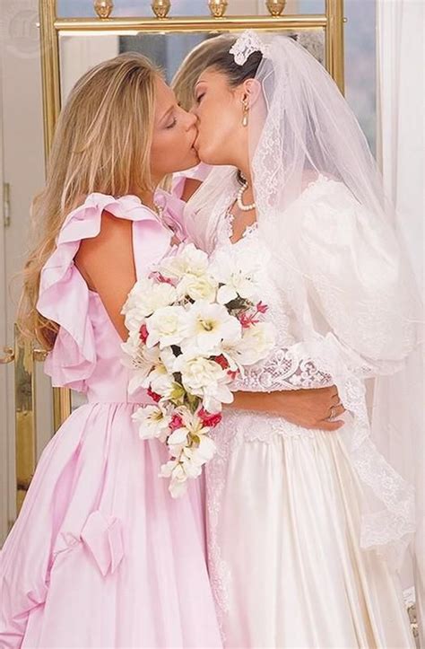 Wedding Day Girls Making Out Lesbians Kissing Lesbian