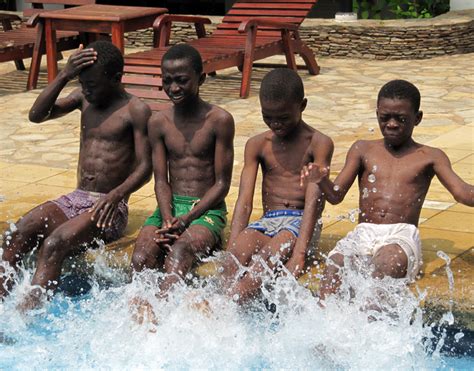 swimming teaching volunteer project in ghana accra sporting