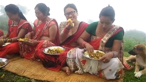 Teej तिजको दर खादै मगरनी बुहारीहरु Nepali Women Festival Of Nepal