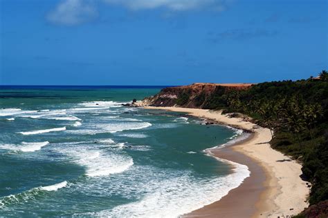 praia da pipa en el noreste de brasil  balneario  disfrutar en familia