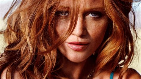 9 natural redheads from different backgrounds and