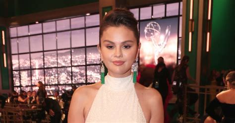 selena gomez shows first trailer of her documentary my mind and me