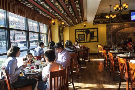 spanish restaurants  chicago tapas paella