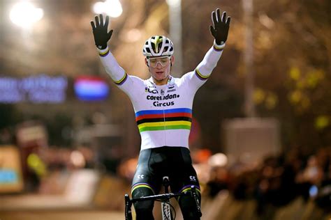 mathieu van der poel wins dutch national cyclo cross title cyclingnews