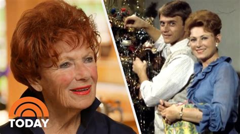 happy days star marion ross talks ron howard and 1970s american sitcom today youtube