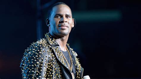 Pursuing R Kelly The Reporter Who Never Gave Up The New York Times