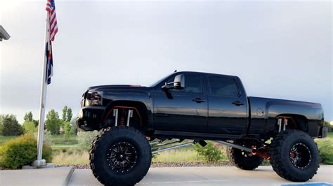 lifted  chevy trucks