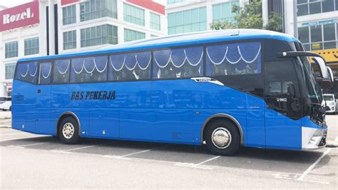 best driver transport and travel malaysia johor singapore factory bus
