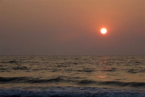 무료 이미지 바닷가 바다 연안 대양 수평선 구름 하늘 태양 해돋이 일몰 햇빛 아침 육지 웨이브 새벽