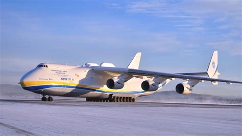 largest aircraft   mriya   runway  winter wallpapers