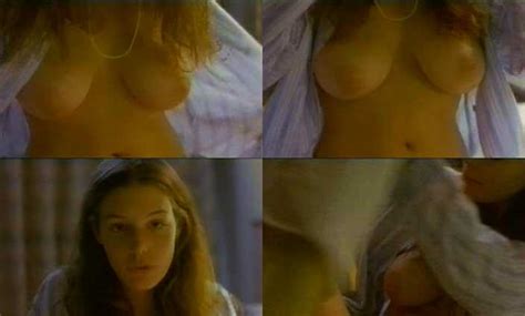 Jessica Paré Nue Dans En Vacances