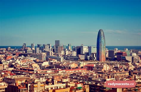 barcelona katalanske lakadlo pro turisty cim  spanelska metropole ziska prave vas magazin
